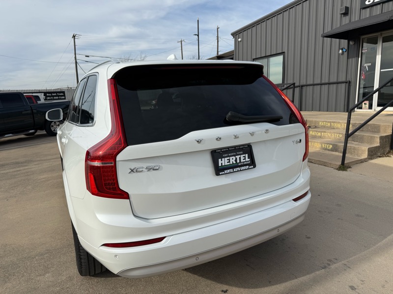 Volvo XC90 T6 Momentum AWD 2022