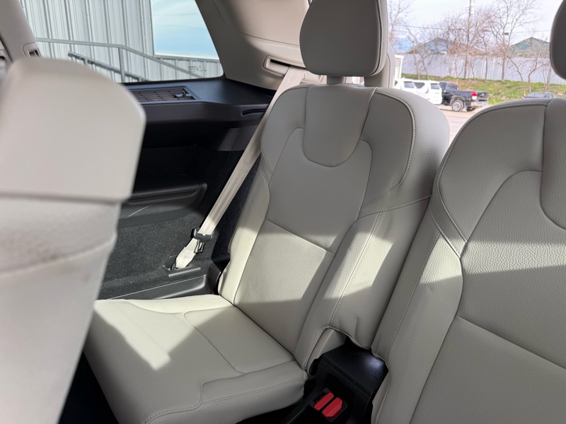 Volvo XC90 T6 Momentum AWD 2022