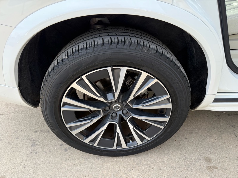 Volvo XC90 T6 Momentum AWD 2022