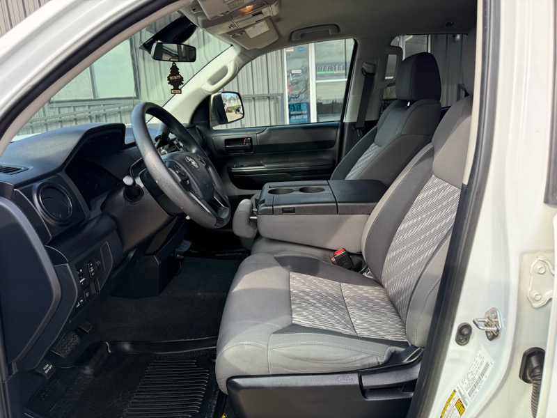 Toyota Tundra SR5 4.6L V8 Double Cab 4WD 2019