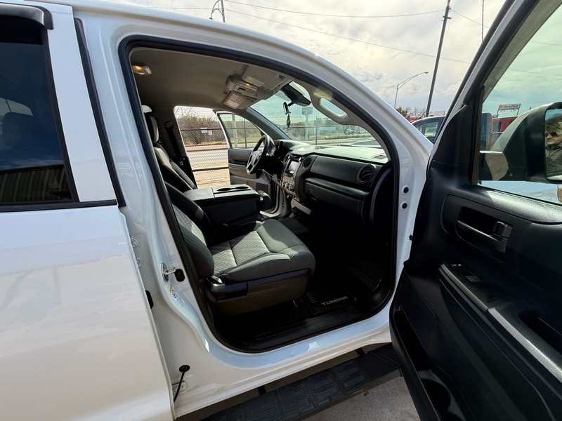Toyota Tundra SR5 4.6L V8 Double Cab 4WD 2019