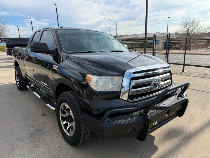 Toyota Tundra  2013