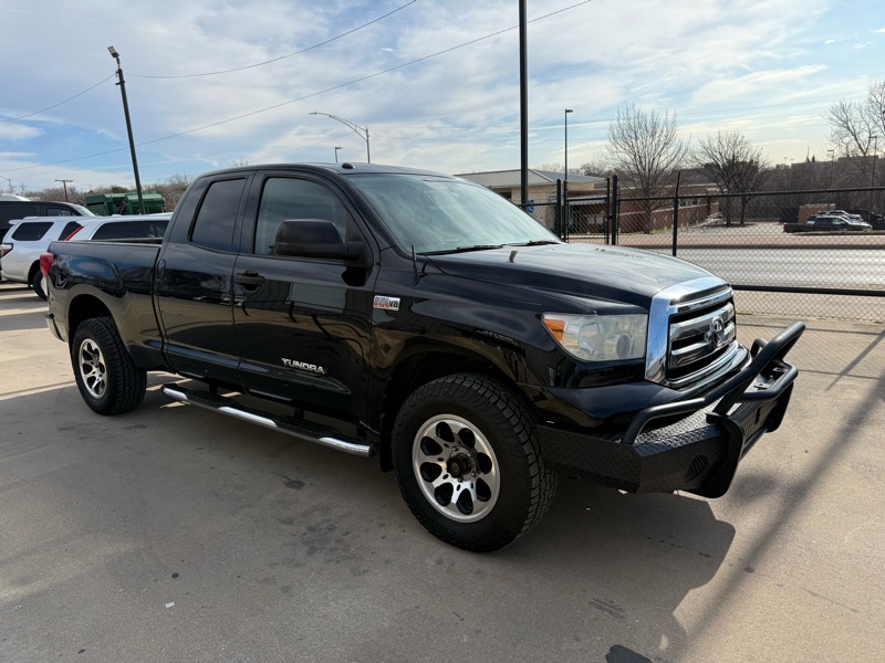 Toyota Tundra  2013