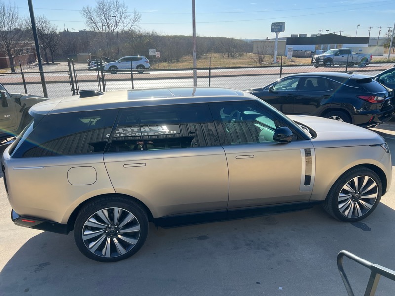 Land Rover Range Rover SV LWB 5 2025