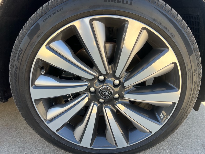 Land Rover Range Rover SV LWB 5 2025