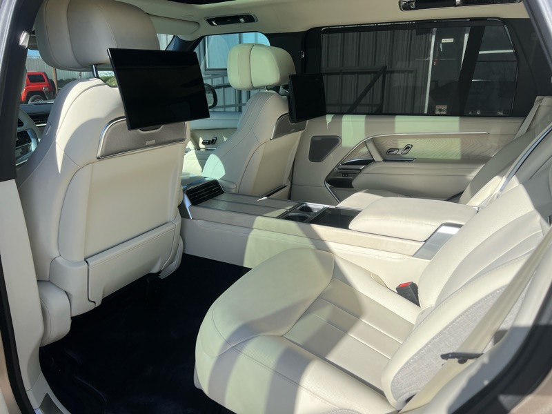 Land Rover Range Rover SV LWB 5 2025