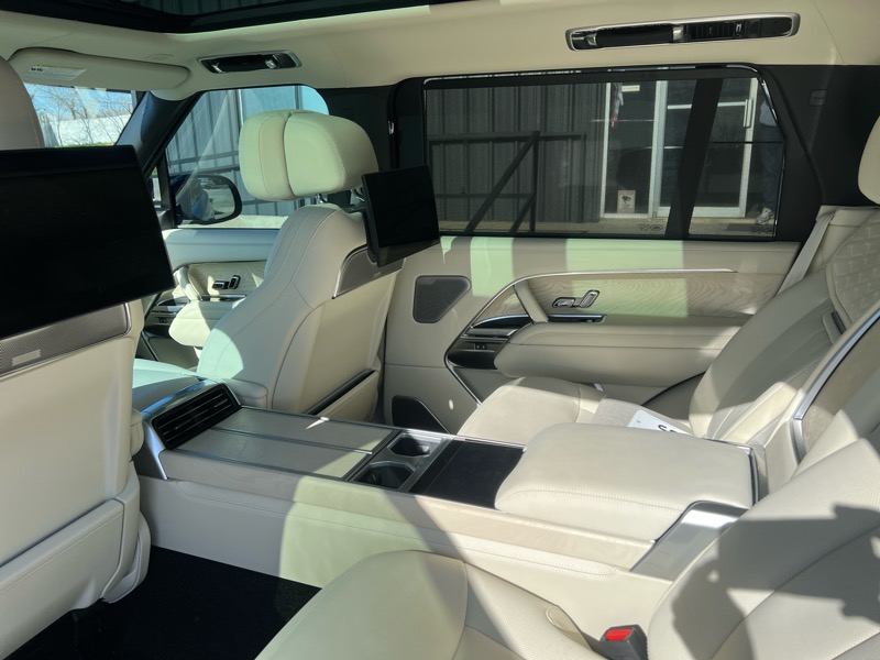Land Rover Range Rover SV LWB 5 2025