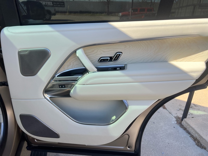 Land Rover Range Rover SV LWB 5 2025