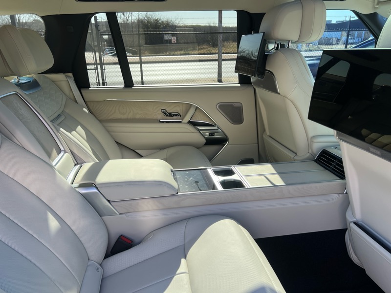 Land Rover Range Rover SV LWB 5 2025