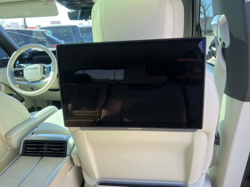 Land Rover Range Rover SV LWB 5 2025