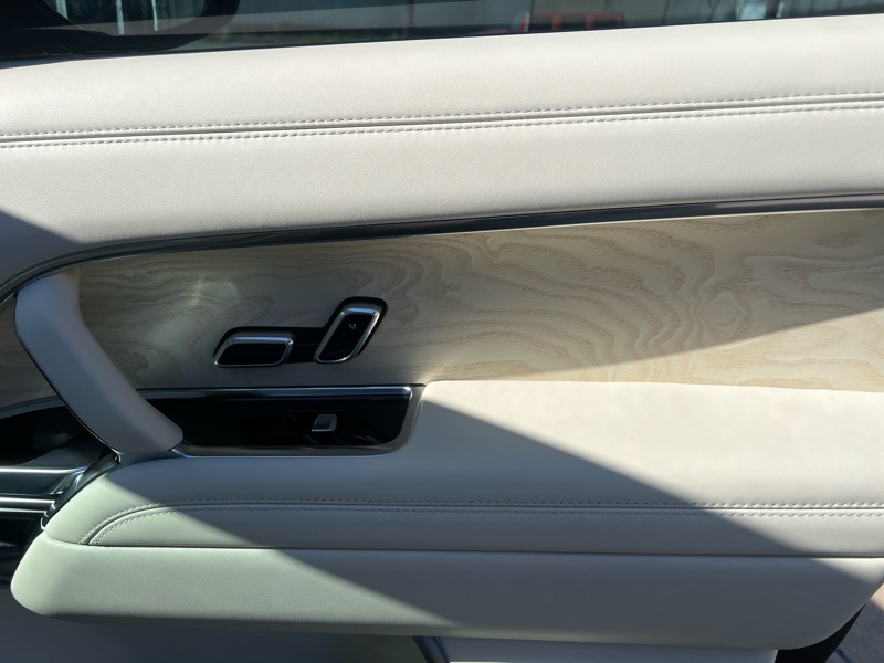 Land Rover Range Rover SV LWB 5 2025