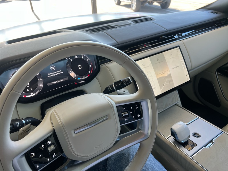 Land Rover Range Rover SV LWB 5 2025