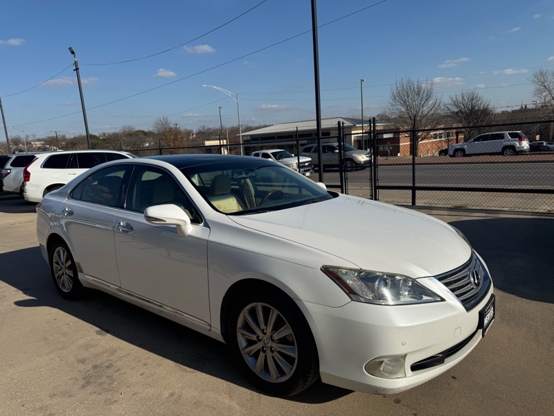 Lexus ES 350 Sedan 2012