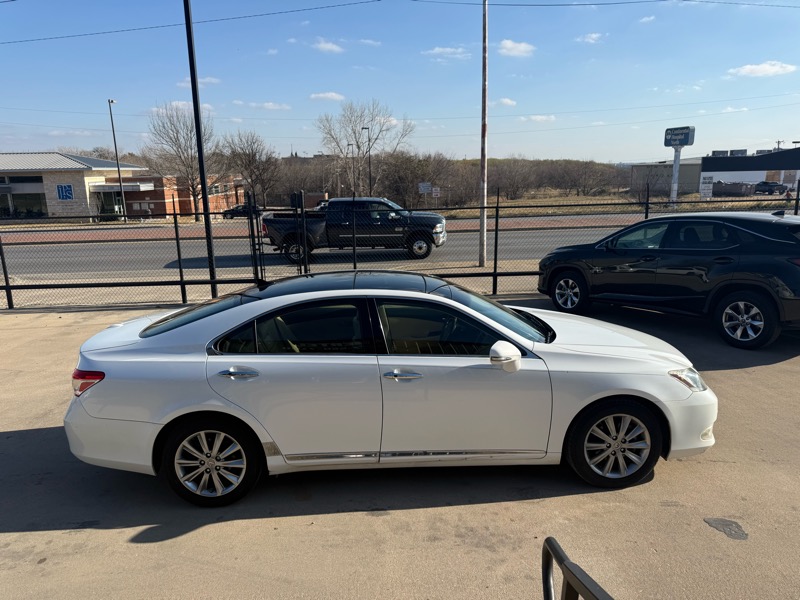 Lexus ES 350 Sedan 2012