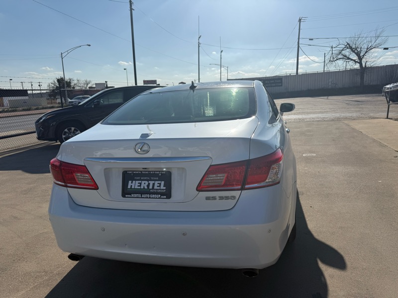 Lexus ES 350 Sedan 2012