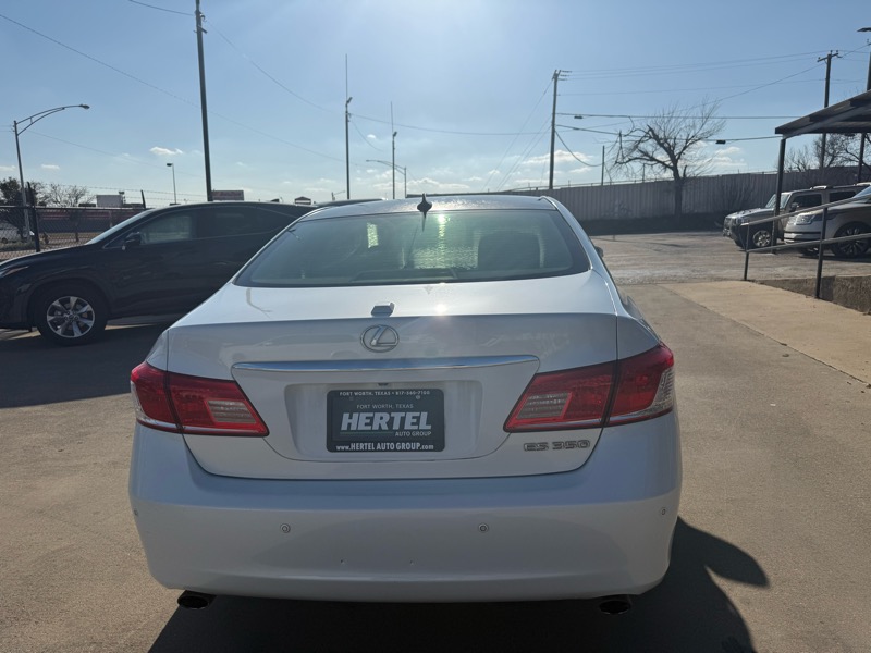 Lexus ES 350 Sedan 2012