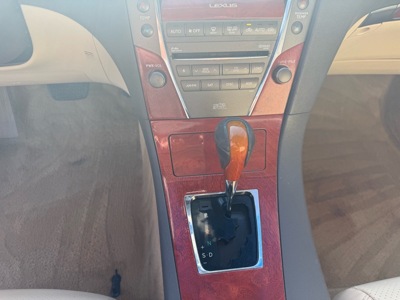 Lexus ES 350 Sedan 2012