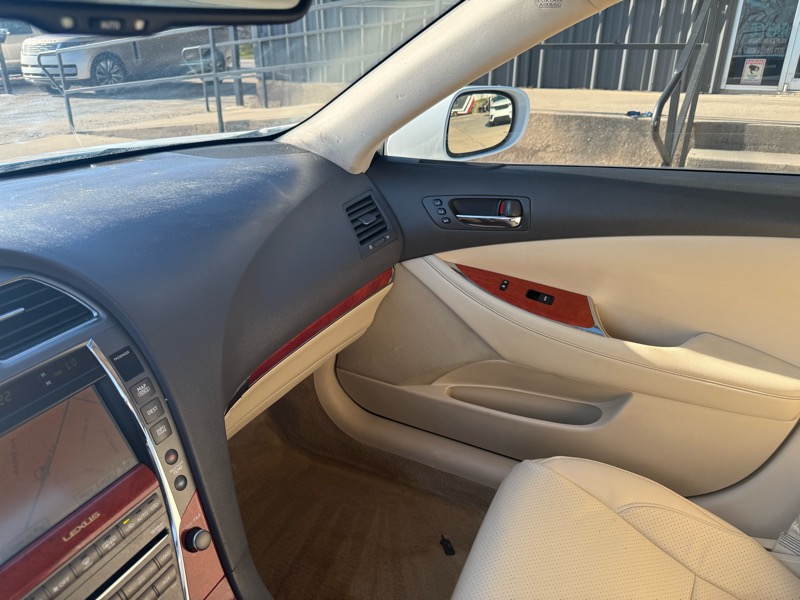 Lexus ES 350 Sedan 2012