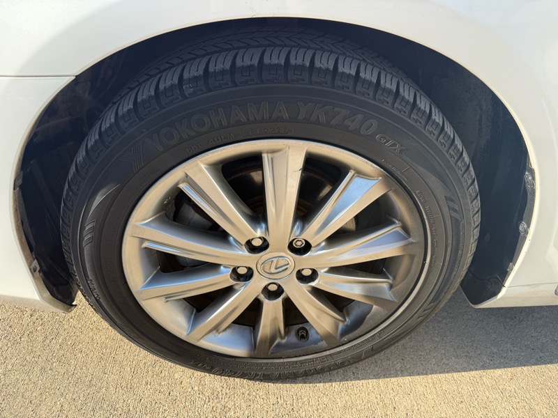 Lexus ES 350 Sedan 2012