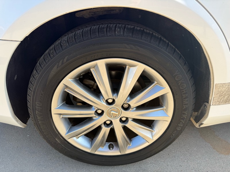 Lexus ES 350 Sedan 2012