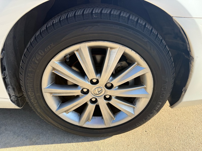 Lexus ES 350 Sedan 2012