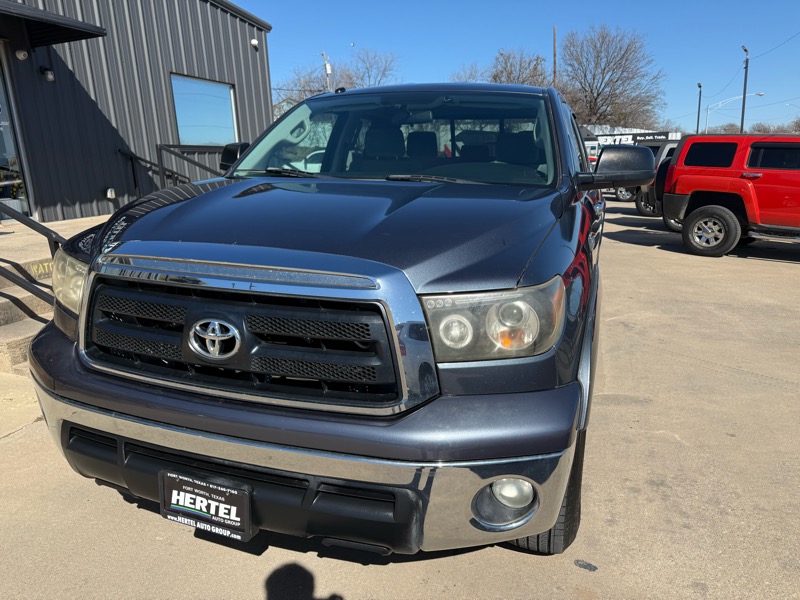 Toyota Tundra Tundra-Grade 5.7L Double Cab 2WD 2010