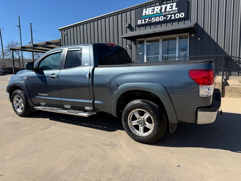Toyota Tundra Tundra-Grade 5.7L Double Cab 2WD 2010