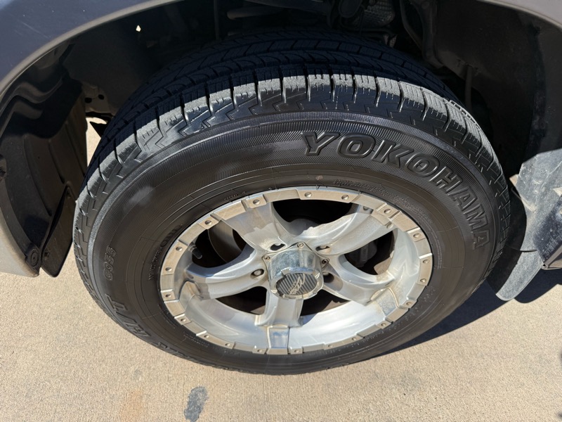 Toyota Tundra Tundra-Grade 5.7L Double Cab 2WD 2010