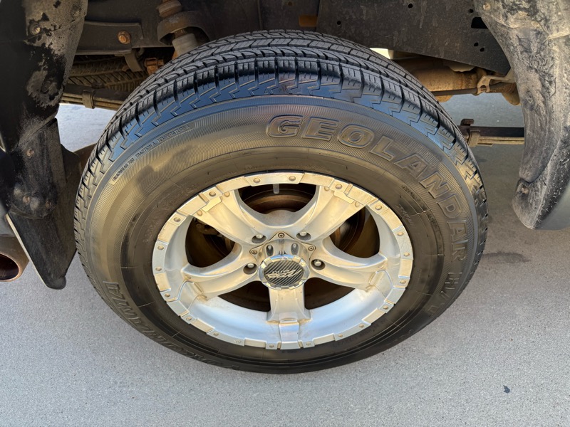 Toyota Tundra Tundra-Grade 5.7L Double Cab 2WD 2010