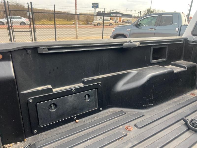 Toyota Tacoma PreRunner Double Cab V6 Auto 2WD 2011