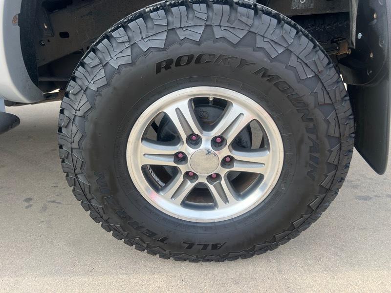 Toyota Tacoma PreRunner Double Cab V6 Auto 2WD 2011