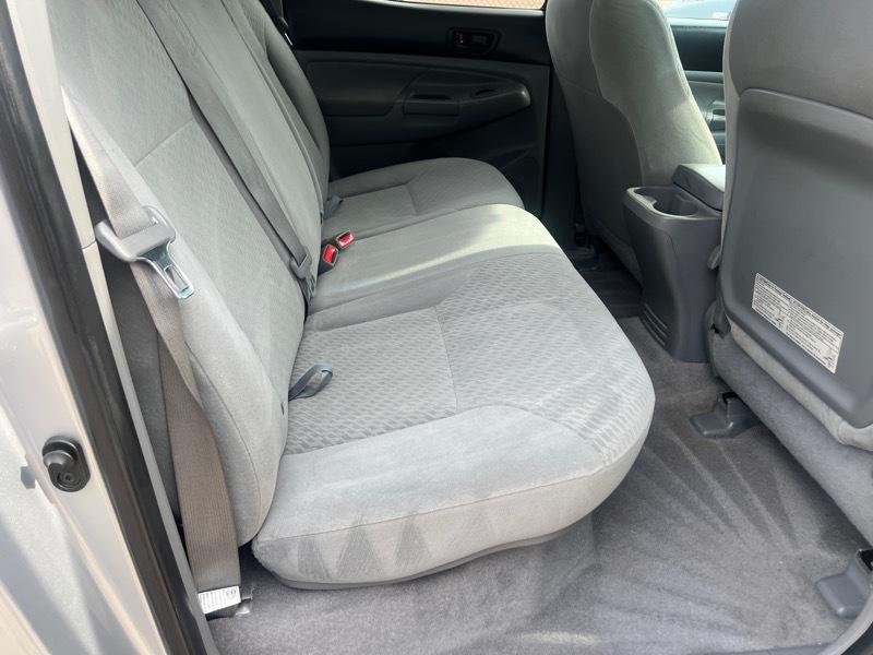 Toyota Tacoma PreRunner Double Cab V6 Auto 2WD 2011