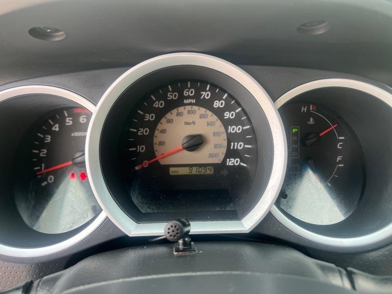 Toyota Tacoma PreRunner Double Cab V6 Auto 2WD 2011