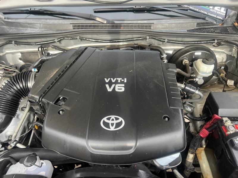 Toyota Tacoma PreRunner Double Cab V6 Auto 2WD 2011