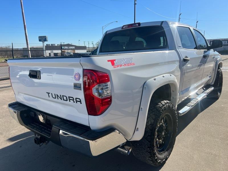 Toyota Tundra SR5 5.7L V8 FFV CrewMax 4WD 2016