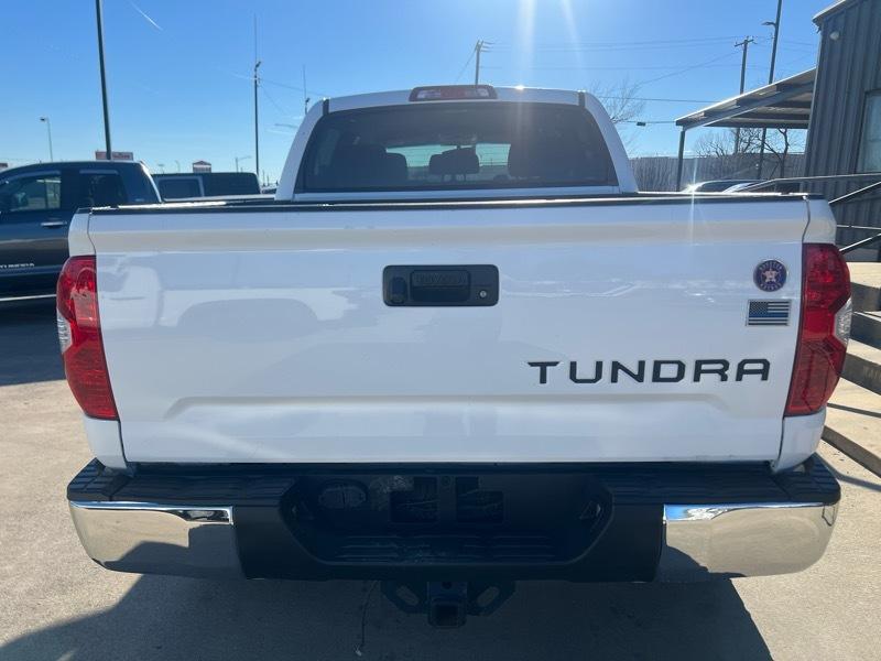 Toyota Tundra SR5 5.7L V8 FFV CrewMax 4WD 2016