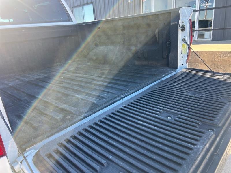 Toyota Tundra SR5 5.7L V8 FFV CrewMax 4WD 2016