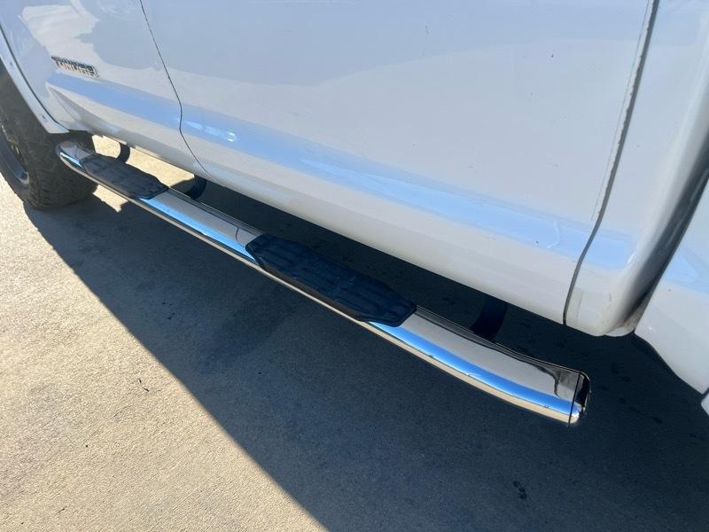 Toyota Tundra SR5 5.7L V8 FFV CrewMax 4WD 2016