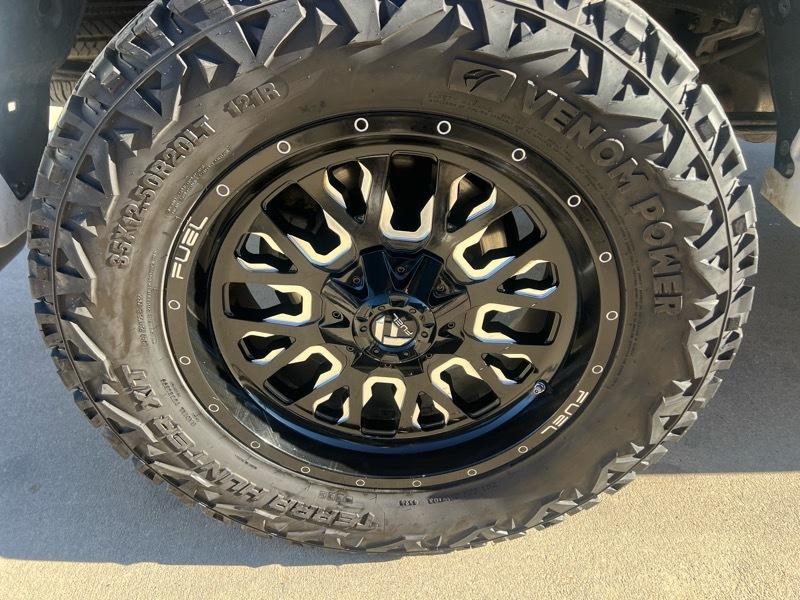 Toyota Tundra SR5 5.7L V8 FFV CrewMax 4WD 2016