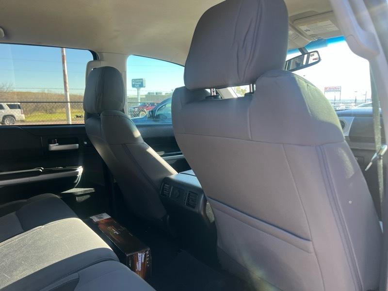 Toyota Tundra SR5 5.7L V8 FFV CrewMax 4WD 2016