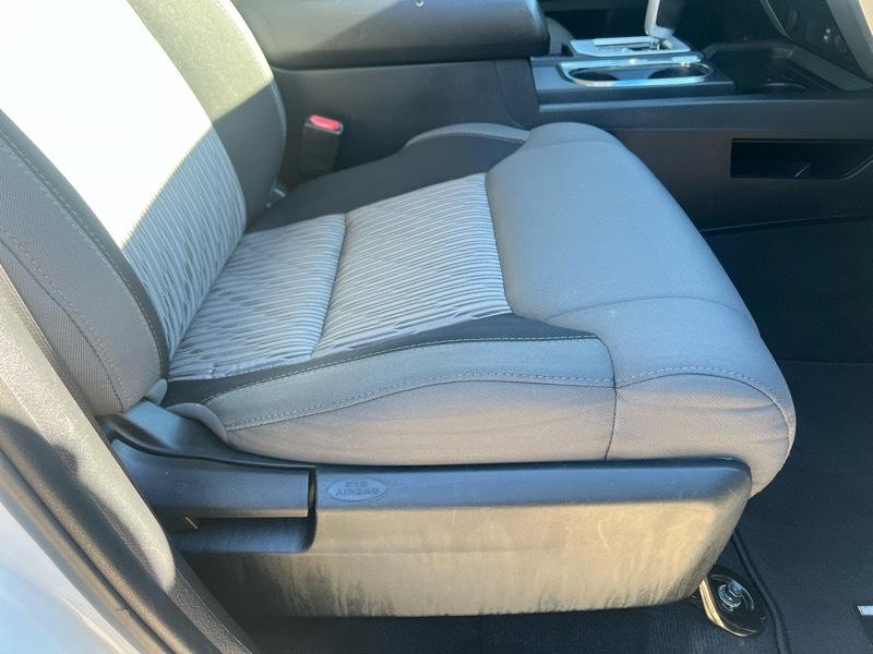 Toyota Tundra SR5 5.7L V8 FFV CrewMax 4WD 2016