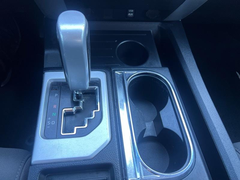 Toyota Tundra SR5 5.7L V8 FFV CrewMax 4WD 2016