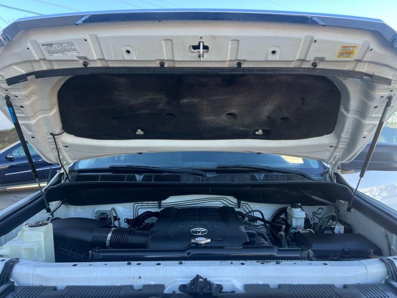 Toyota Tundra SR5 5.7L V8 FFV CrewMax 4WD 2016