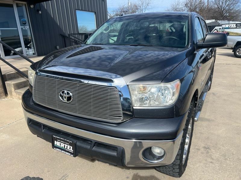 Toyota Tundra 2WD CrewMax 145.7" 5.7L SR5 (Natl) 2012