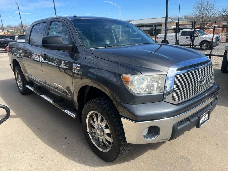 Toyota Tundra 2WD CrewMax 145.7" 5.7L SR5 (Natl) 2012