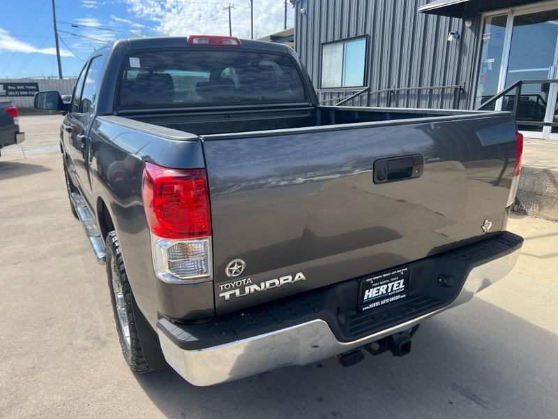 Toyota Tundra 2WD CrewMax 145.7" 5.7L SR5 (Natl) 2012