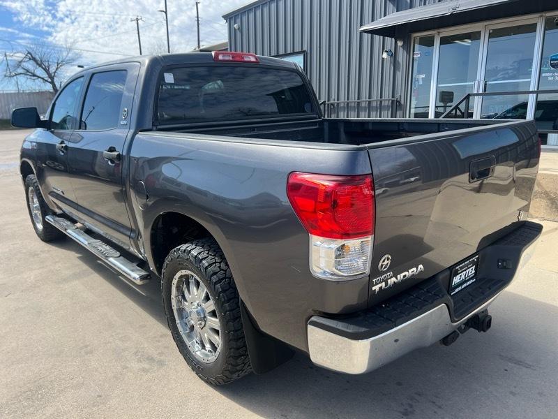 Toyota Tundra 2WD CrewMax 145.7" 5.7L SR5 (Natl) 2012