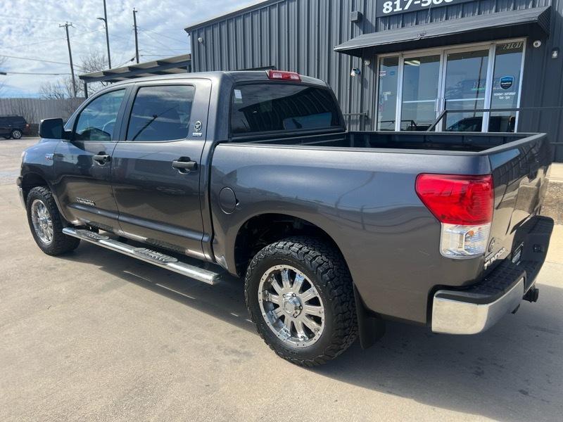 Toyota Tundra 2WD CrewMax 145.7" 5.7L SR5 (Natl) 2012