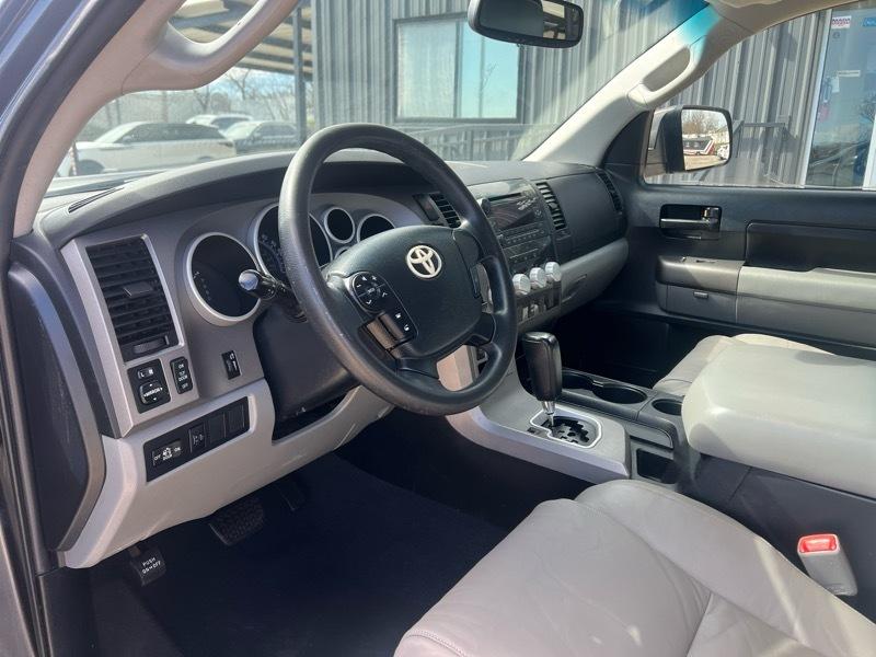 Toyota Tundra 2WD CrewMax 145.7" 5.7L SR5 (Natl) 2012