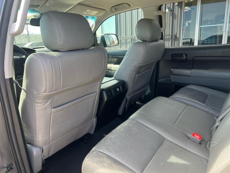 Toyota Tundra 2WD CrewMax 145.7" 5.7L SR5 (Natl) 2012